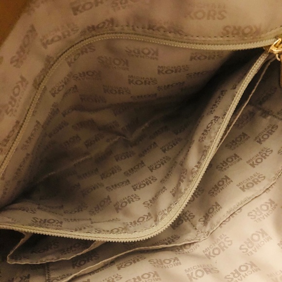 Bags - Picture 4 of 5